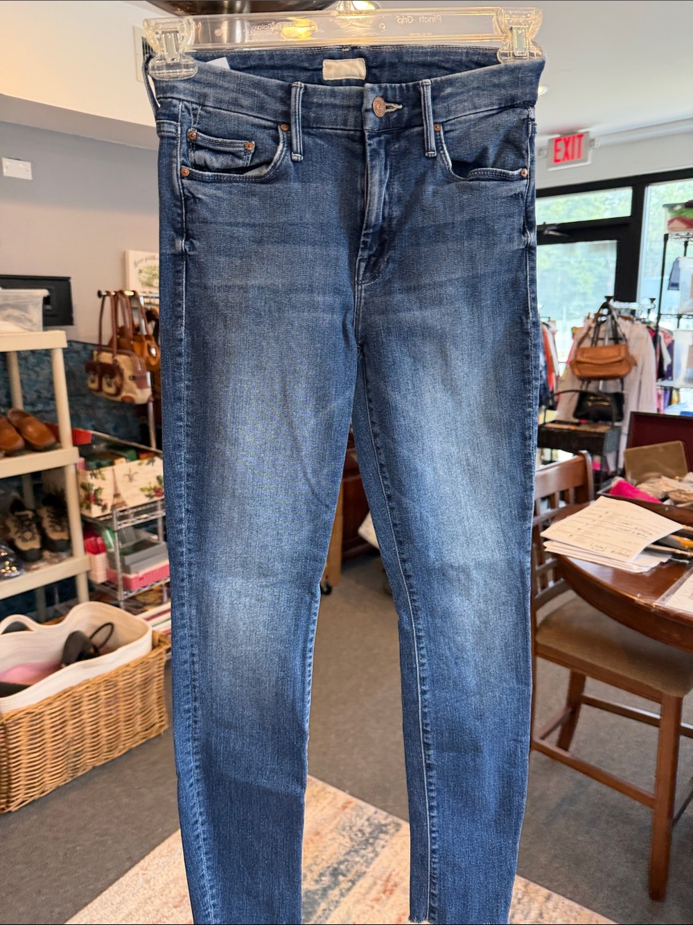 MOTHER The Looker Grooving Dark Blue Jeans Light Blue Lining 24